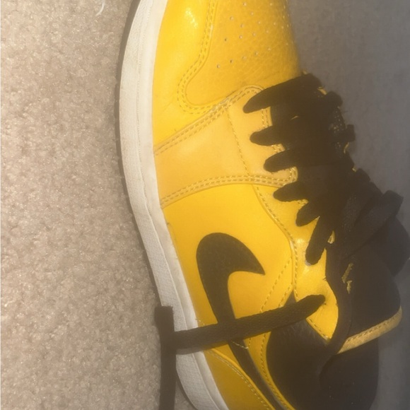 Air Jordan low yellow - Picture 2 of 8